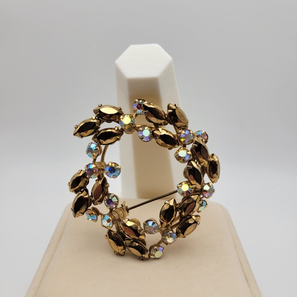 Unsigned Jewelry - Elegant Gold Tone Floral Aurora Borealis Stones Brooch